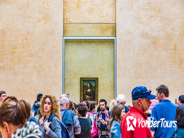 Skip the Line: Louvre Museum with Guidance to the Mona Lisa