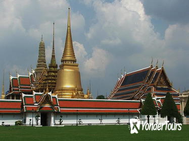 Small Group Tour to Royal Grand Palace in Bangkok