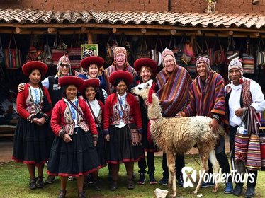 Small-Group Sacred Valley of Cusco and Kantu Weaving Center