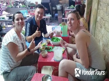 Street Food Tour with Hanoian Snacks