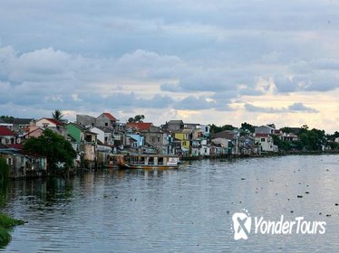 Sunset on Perfume River and Ancient Hue City Tour by Bike