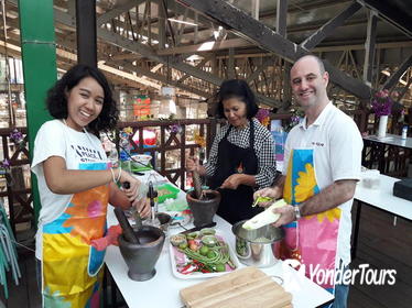 Thai Cooking Class and Market Visit in Bangkok