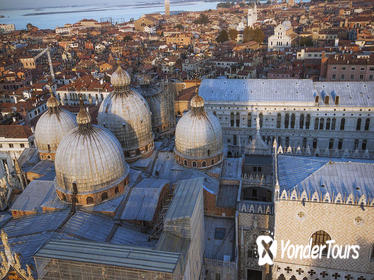 Venice Walking Tour plus Skip the Lines Doge's Palace and St Mark's Basilica Tours