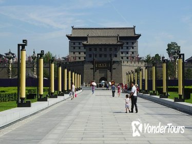 Xi'an Private Tour: Great Mosque and Ancient City Wall at South Gate