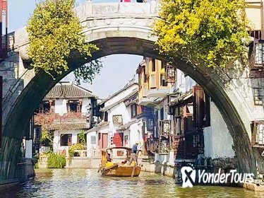 Zhujiajiao Water Town and Shanghai City Highlights Private Day Tour