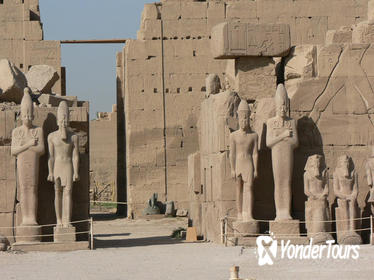 Private Tour: Valley of the Kings, Queen Hatshepsut Temple, Luxor and Karnak Temples from Luxor Airport