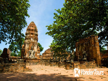 Ancient Temples of Ayutthaya Tour and River Cruise with Lunch