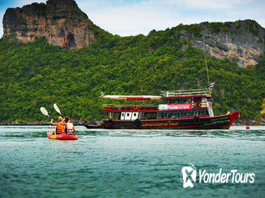 Samui Island Tour to Angthong Marine Park by Big Boat with Kayaking