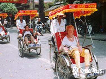 Private Tour: Hanoi City Full-Day Tour including Cyclo Ride