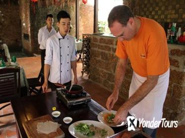 Hoi An Culinary Tour and Cooking Class with River Cruise