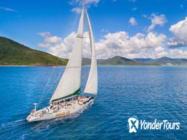 2-Night Whitsundays Sailing Cruise Aboard 'Spank Me' Including Whitehaven Beach and the Great Barrier Reef