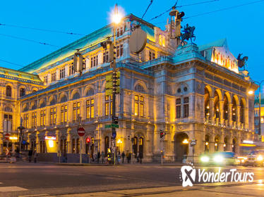 Vienna Mozart Evening: Gourmet Dinner and Concert at the Vienna Opera House
