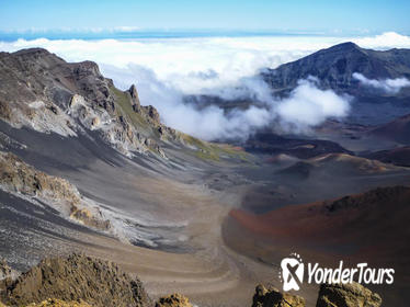 Haleakala National Park and Beyond: Small-Group Luxury Tour by Air and Land