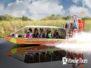 60-Minute Everglades Airboat Tour and Gator Boys Alligator Rescue Show