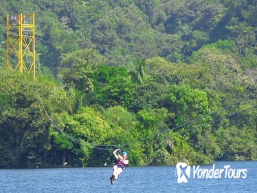 Full-Day Zipline and Kayak Private Group Tour from Panama City