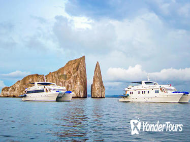 Galapagos Islands Cruise: 8-Day Cruise Aboard the 'Archipel I'