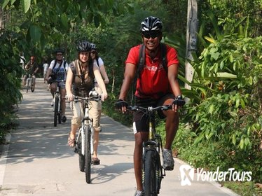 Exploring Bangkok by Bike