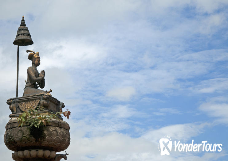 Bhupatindra Malla Statue