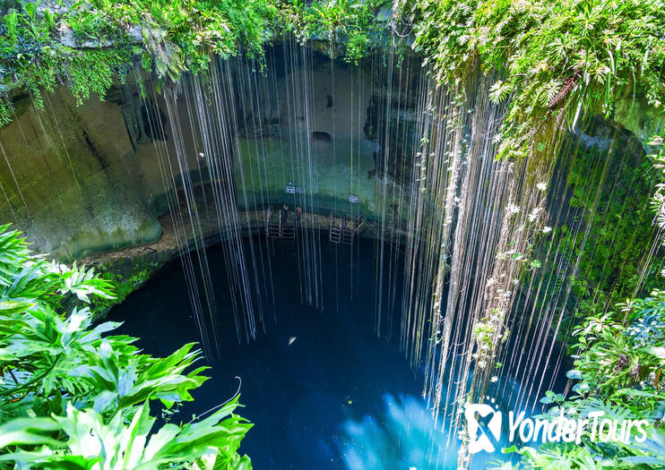 Cenote Ik Kil Cenote Ik Kil