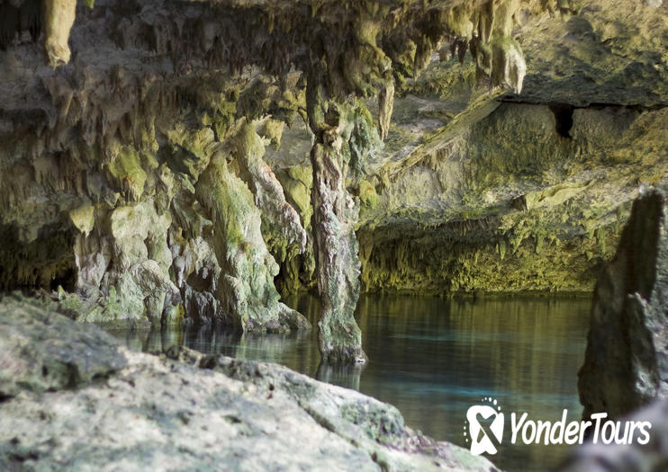 Cenotes Dos Ojos