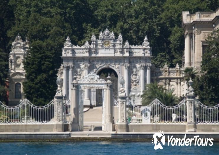Dolmabahce Palace (Dolmabahce Sarayi) Dolmabahce Palace (Dolmabahce Sarayi)