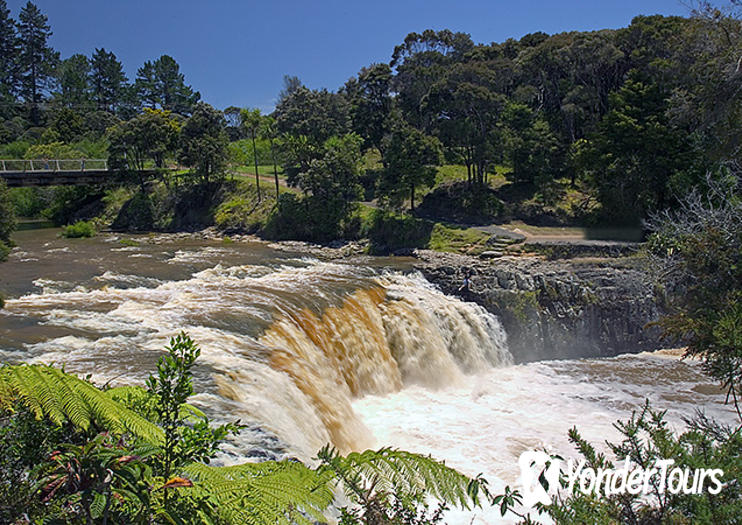 Haruru Falls