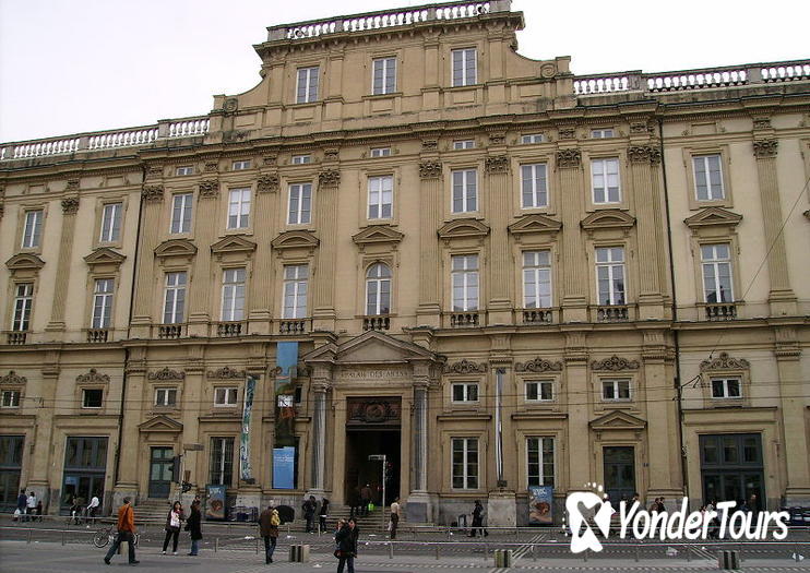 Lyon Museum of Fine Arts (Mus ee des Beaux Arts de Lyon)