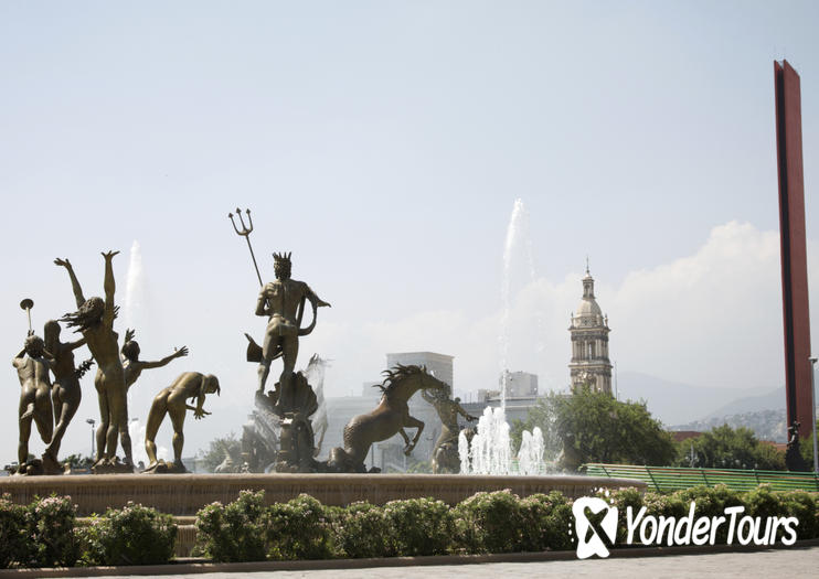 Macroplaza (La Gran Plaza) Macroplaza (La Gran Plaza)