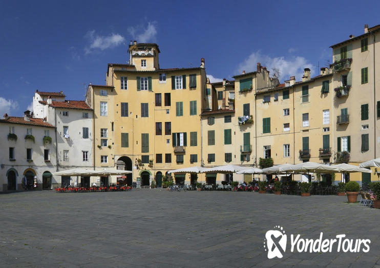 Piazza dell'Anfiteatro Piazza dell'Anfiteatro