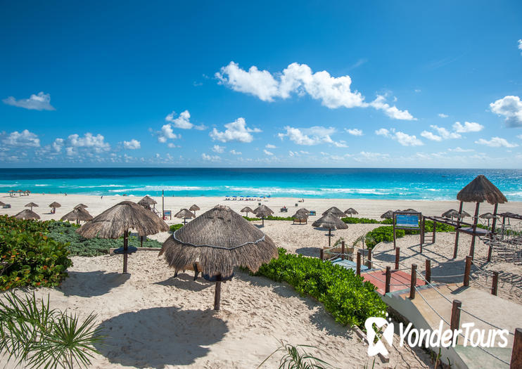 Playa Delfines Playa Delfines