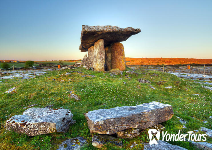 Poulnabrone Dolmen Poulnabrone Dolmen