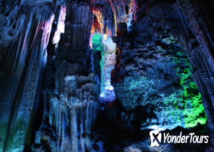 Reed Flute Cave (Ludi Yan)