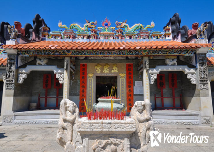 Temple of the Six Banyan Trees (Liurong Temple)