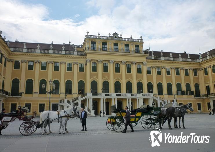 Schönbrunn Palace (Schloss Schönbrunn) Schönbrunn Palace (Schloss Schönbrunn)