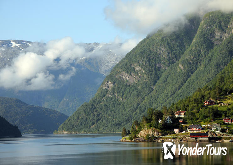 Hardangerfjord Hardangerfjord