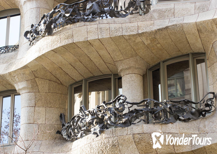 La Pedrera - Milà House (Casa Milà) La Pedrera - Milà House (Casa Milà)