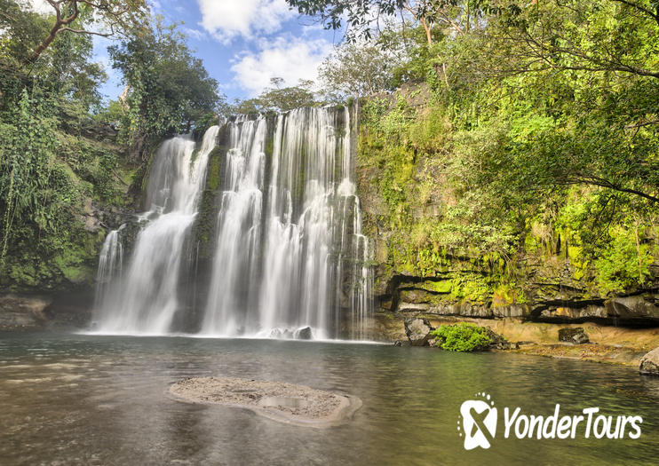 Llano de Cortes Waterfall