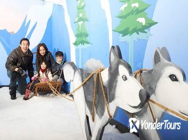 1-hour Snow Play Session at Snow City Singapore