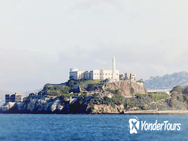 2-Day Alcatraz, Muir Woods and Sonoma Wine Tour with Aquarium