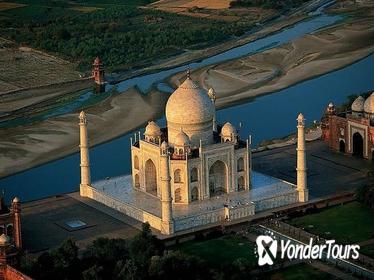 2-Day Private Taj Mahal and Agra Tour by Car from Delhi