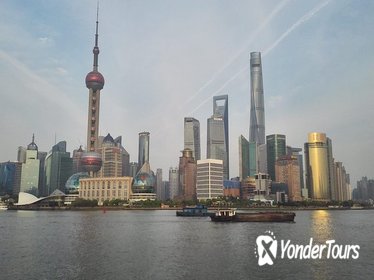 2-Hour Private Walking Tour of Bund including Ferry Ride