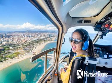360 Luxury Tour: Open Top Minibus, Helicopter flight and Boat Tour Barcelona Premium Small Group 360 Luxury Tour: Open Top Minibus, Helicopter flight and Boat Tour Barcelona Premium Small Group