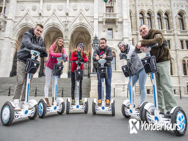 3-Hour Airwheel scooter Budapest Tour