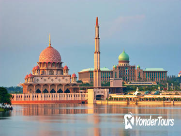 4 hours Putrajaya Tours plus Cruise Tasik Putrajaya from Kuala Lumpur