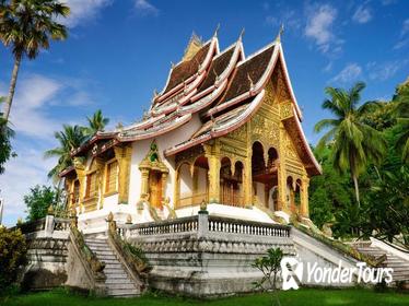 4-Day Classic Laos Tour from Vientiane to Luang Prabang by Air