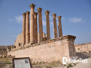 4-Day Private Tour of Jerash, Petra, Wadi Rum, Aqaba, and Dead Sea from Amman