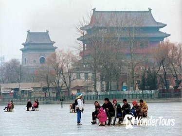 4-Hour Private Old Beijing Walking Tour: Hutong, Drum Tower, and Lakes