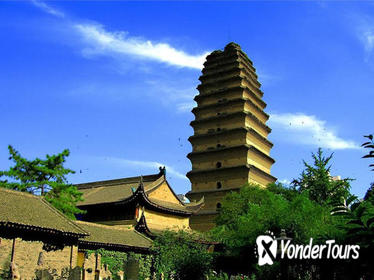 6-Day Xi'an Sightseeing and Deluxe Yangtze River Cruise Tour including Airfare from Xi'an to Chongqing