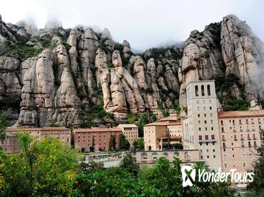 8-hour Private Tour Montserrat and Winery Visit from Barcelona with Lunch and Transportation