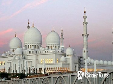 Abu Dhabi: Sheikh Zayed Grand Mosque and Ferrari World